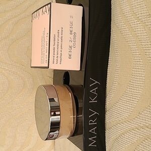 Mary Kay Beige 2 Mineral Powder Foundation. New in Box.
